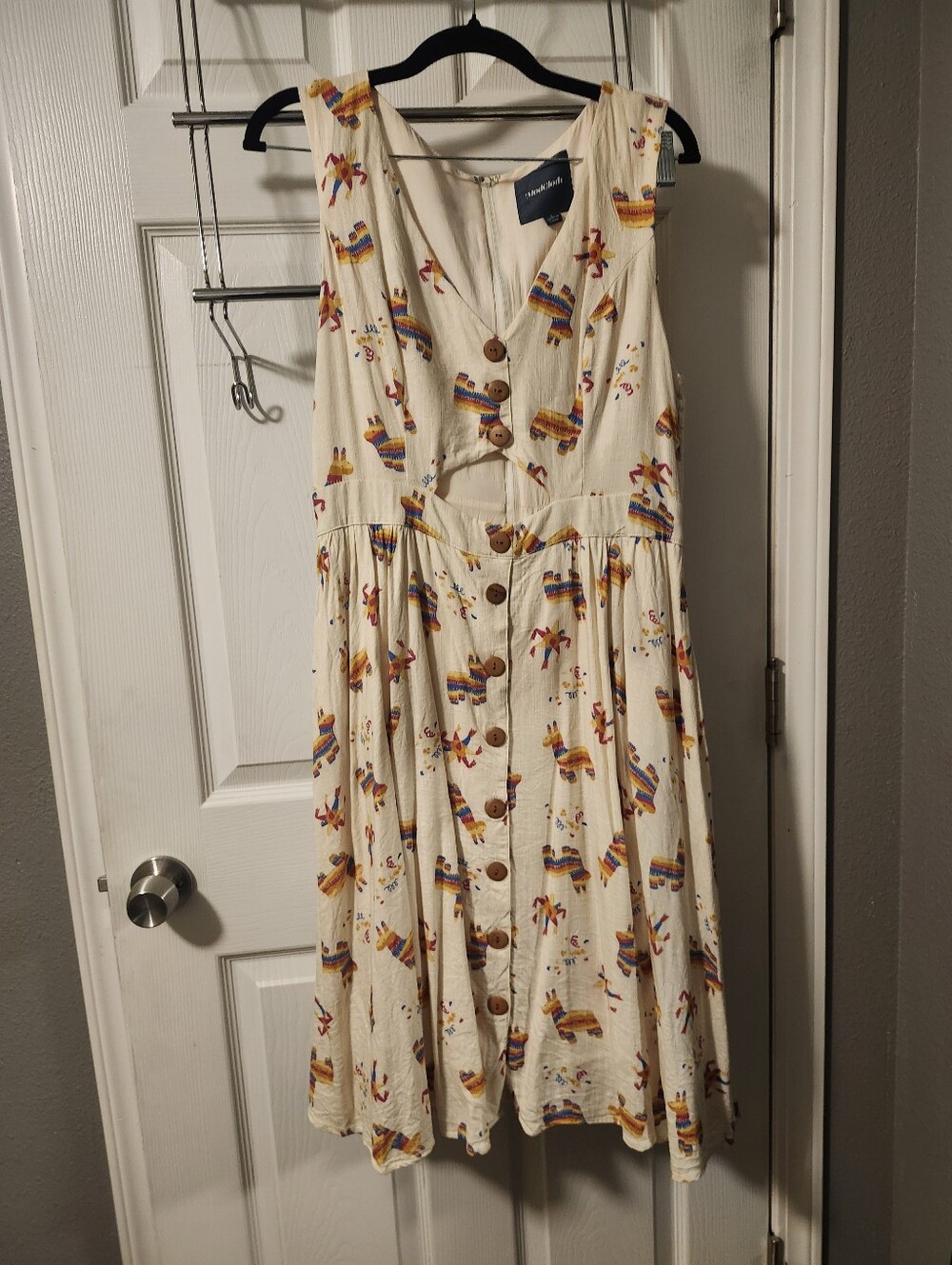 Mod Cloth Cream Sleeveless Button-Front Piñata Print Dress, With Front Cut Out